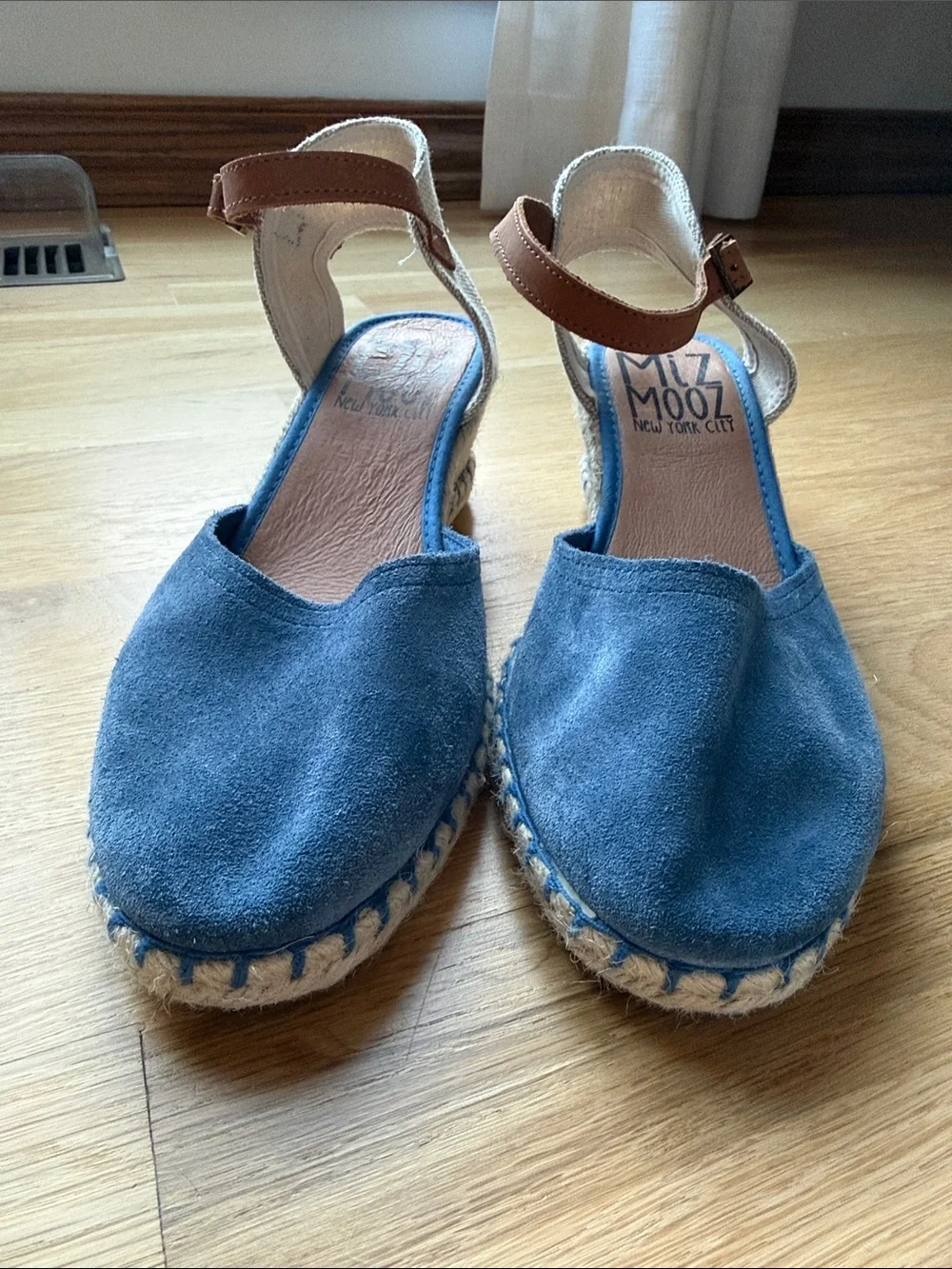 Miz Mooz blue suede